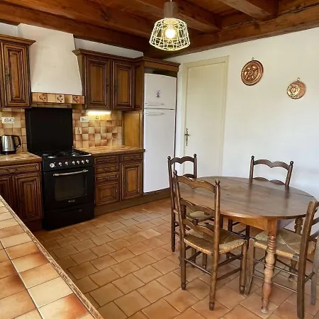 Casa de Férias Maison De Ville, Piscine - 6 Pers. - Fr-1-224B-175 *