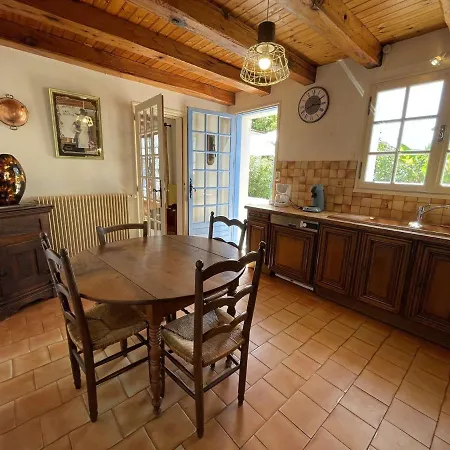 Maison De Ville, Piscine - 6 Pers. - Fr-1-224B-175 Holiday home
